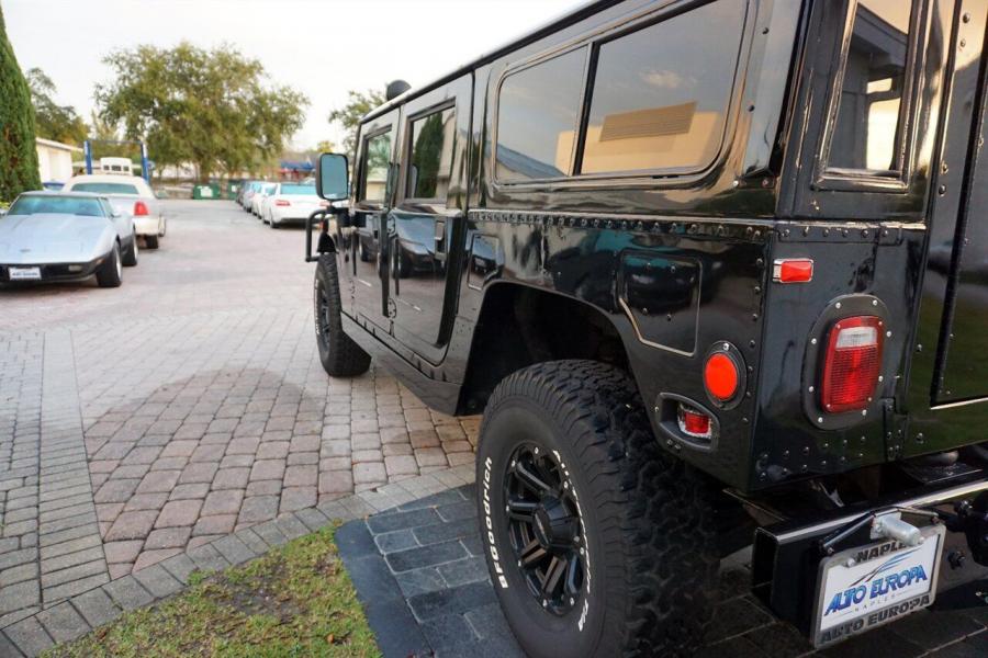 Детали экстерьера HMMWV M998 1997 года  (фото 31 из 56)